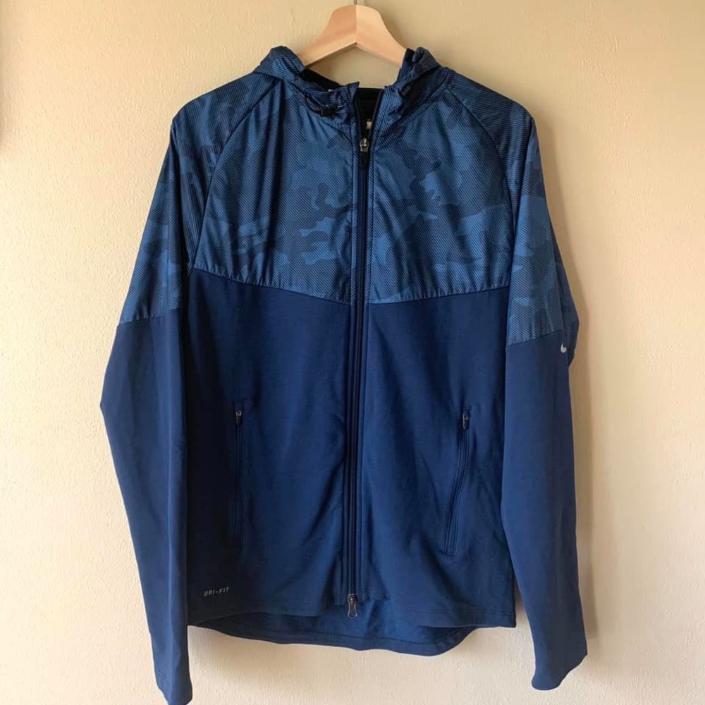 Nike Running Dri-Fit  Camo Lightweight Jacket